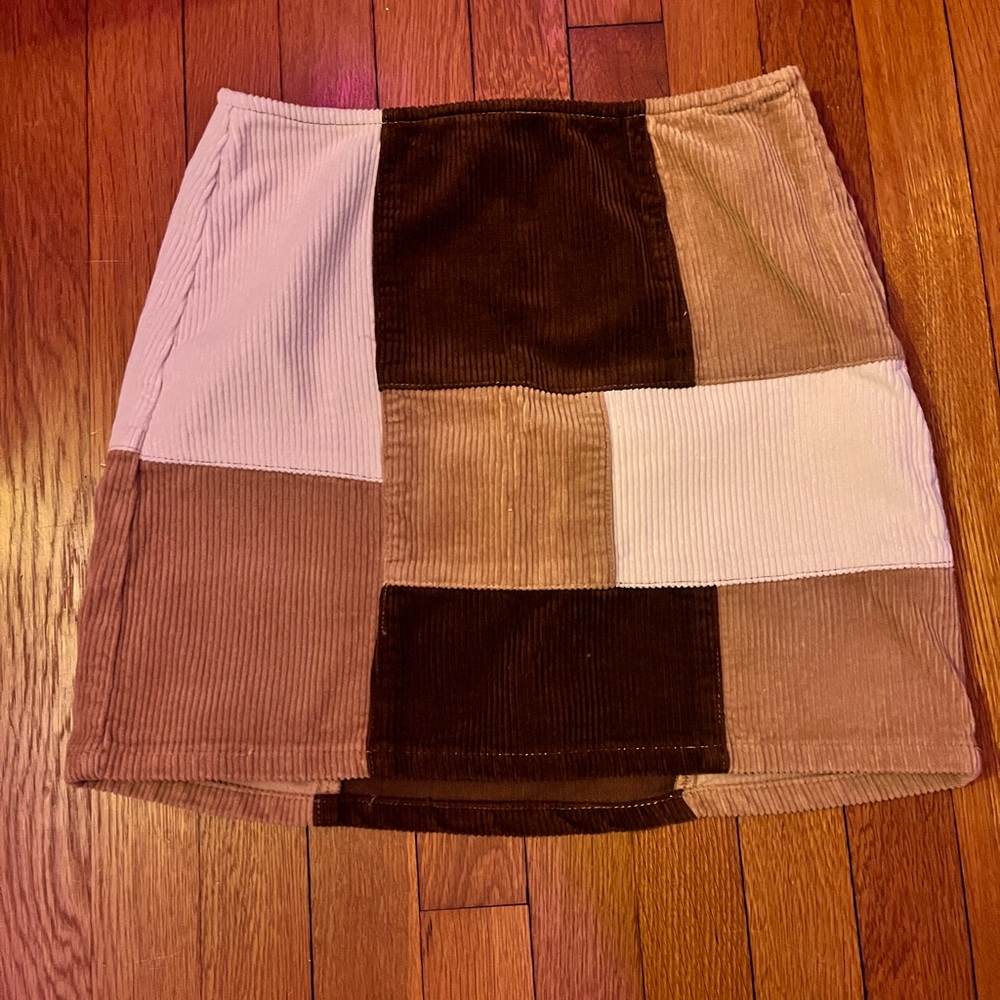 Women’s Corduroy Mini Skirt 
Size 25
